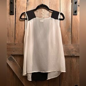 Sheer blouse sz M
